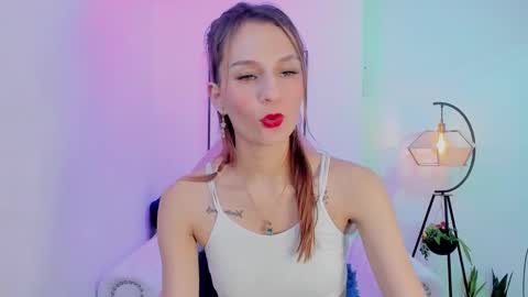 Snapshot of tamara_slimx chatting on March 5, 2025, 6:44 am Tamara online show from March 5, 2025, 6:44 am