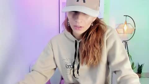 Snapshot of tamara_slimx chatting on March 9, 2025, 3:43 am Tamara online show from March 9, 2025, 3:43 am