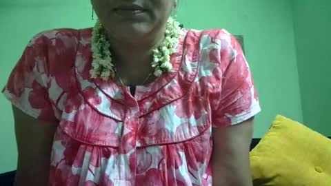 tami_jeniffer online show from November 1, 2025, 12:51 pm