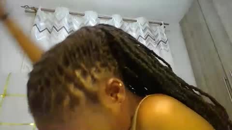 Snapshot of tamia538235 chatting on February 19, 2025, 3:28 am tamia online show from February 19, 2025, 3:28 am