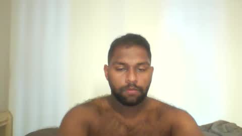 tamilpaiyan09 online show from April 6, 2026, 7:20 am