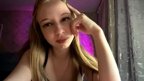 Snapshot of tammiglembocki chatting on April 18, 2026, 7:58 pm Jenny online show from April 18, 2026, 7:58 pm