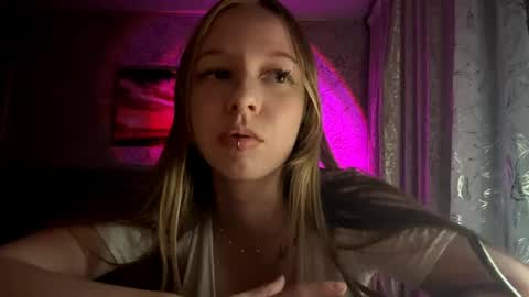 Snapshot of tammiglembocki chatting on May 8, 2026, 7:08 pm Jenny online show from May 8, 2026, 7:08 pm