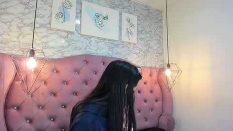 TAMMY  online show from January 4, 2025, 2:35 am