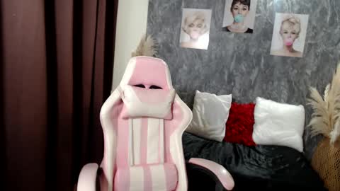 tammycooperr online show from February 21, 2025, 10:17 am