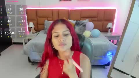 Snapshot of tamy_edwards chatting on June 24, 2026, 6:40 pm Tamy online show from June 24, 2026, 6:40 pm