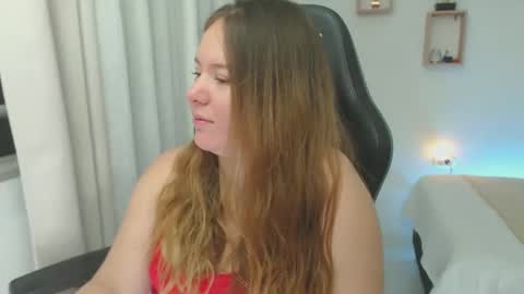 Snapshot of tamy_shine87 chatting on December 4, 2024, 6:44 am Im Samy online show from December 4, 2024, 6:44 am