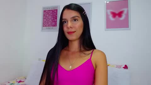 Snapshot of tamy_sweet01 chatting on January 13, 2025, 11:38 pm tamy sweet01 online show from January 13, 2025, 11:38 pm