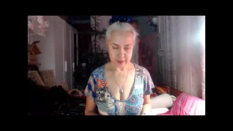Milena online show from October 7, 2025, 2:36 pm