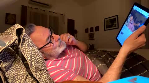 Dominique online show from January 15, 2025, 10:24 pm