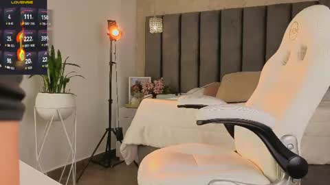Snapshot of taniaa_diaz chatting on July 14, 2026, 7:30 pm Tania Dias online show from July 14, 2026, 7:30 pm