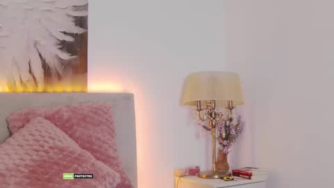 Tania Amore online show from March 9, 2026, 10:52 am