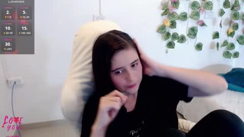 Tania  online show from February 24, 2026, 7:01 pm