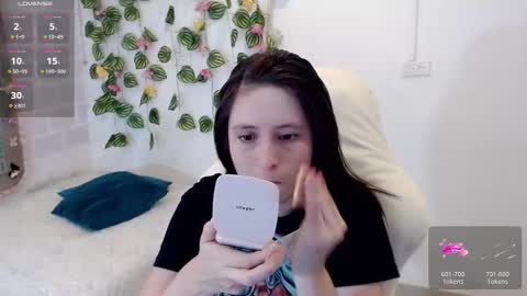 Tania  online show from March 19, 2026, 7:07 pm