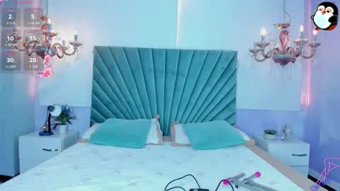 Snapshot of taniiaa__ chatting on October 15, 2025, 11:54 am Tania online show from October 15, 2025, 11:54 am