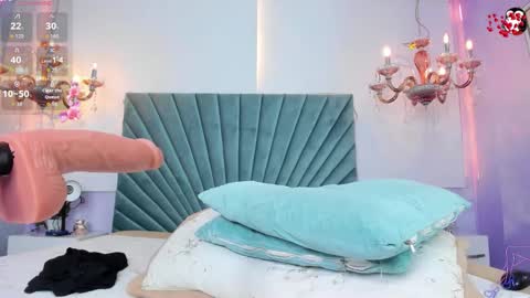 Snapshot of taniiaa__ chatting on October 18, 2025, 12:28 pm Tania online show from October 18, 2025, 12:28 pm