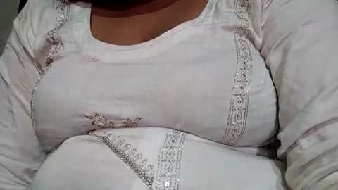 taniya_roy4628 online show from March 21, 2026, 2:05 am