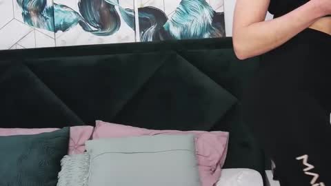 Snapshot of taniyagrey chatting on February 14, 2025, 11:31 am tanyaGrey online show from February 14, 2025, 11:31 am