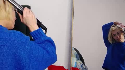 Snapshot of taniyagrey chatting on February 16, 2026, 6:42 am tanyaGrey online show from February 16, 2026, 6:42 am