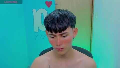 Snapshot of tanjiro_cute chatting on May 4, 2026, 3:02 am Andres online show from May 4, 2026, 3:02 am