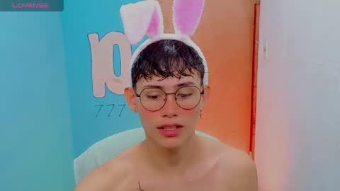 Snapshot of tanjiro_cute chatting on May 10, 2026, 7:30 pm Andres online show from May 10, 2026, 7:30 pm