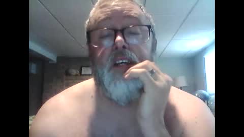 Snapshot of tank106 chatting on March 21, 2026, 4:43 pm tank106 online show from March 21, 2026, 4:43 pm