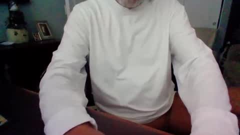 Snapshot of tanoaz54 chatting on November 18, 2025, 6:23 pm tanoaz54 online show from November 18, 2025, 6:23 pm