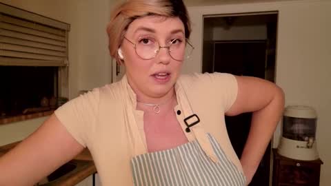 Snapshot of tantric_eden_ chatting on November 27, 2025, 2:02 am Lilith Eden sometimes Eve online show from November 27, 2025, 2:02 am