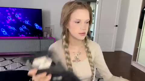 Snapshot of tanyaquartaro chatting on February 11, 2026, 11:04 am Alisa online show from February 11, 2026, 11:04 am