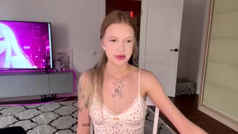 Snapshot of tanyaquartaro chatting on February 18, 2026, 11:28 am Alisa online show from February 18, 2026, 11:28 am