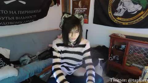 Snapshot of tap_forty chatting on February 13, 2026, 1:23 am tap_forty online show from February 13, 2026, 1:23 am