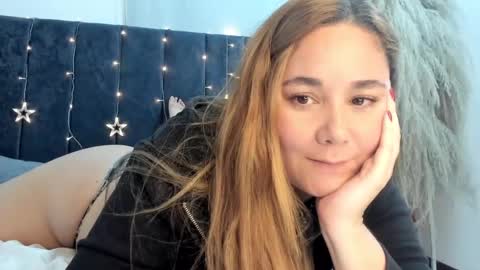 tara__ online show from January 12, 2026, 2:28 am