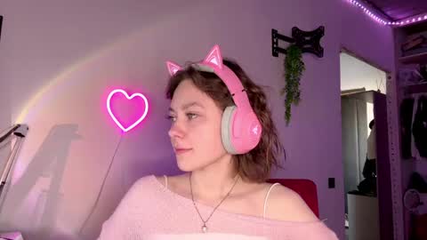 Snapshot of tashajovich chatting on May 7, 2026, 10:04 pm Darlin online show from May 7, 2026, 10:04 pm