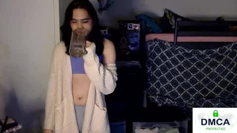 TashaKai online show from February 3, 2025, 8:35 pm