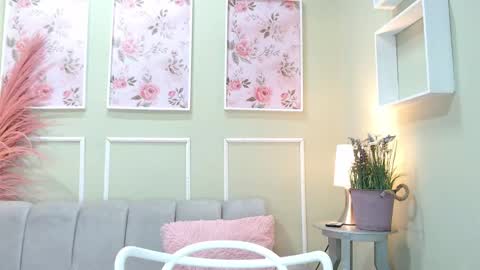 Melisa  online show from September 22, 2025, 8:05 am