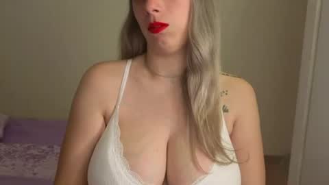 tateisblonde online show from July 9, 2026, 2:21 pm