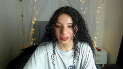 Snapshot of tatiana_991 chatting on February 24, 2025, 7:09 pm tatiana_991 online show from February 24, 2025, 7:09 pm