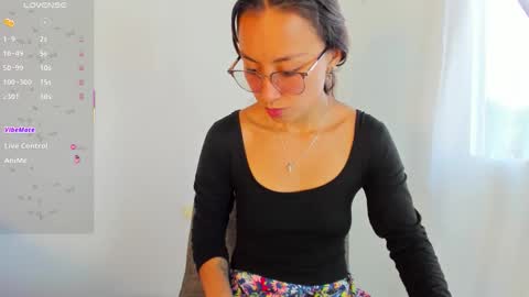 Snapshot of tatiana_valencia chatting on June 4, 2026, 1:28 pm Tati online show from June 4, 2026, 1:28 pm