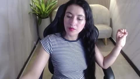 Snapshot of tatiscelis_tf chatting on November 28, 2025, 12:57 am TATIS online show from November 28, 2025, 12:57 am