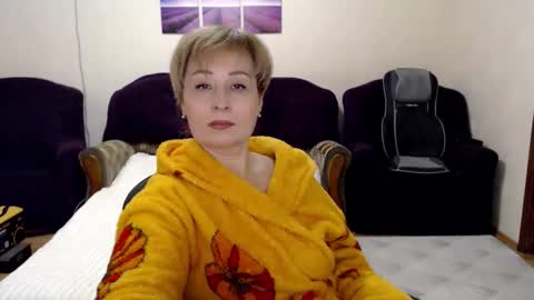 Snapshot of tattease chatting on April 22, 2026, 5:14 pm Tattease online show from April 22, 2026, 5:14 pm