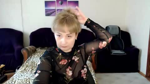 Snapshot of tattease chatting on May 15, 2026, 12:01 pm Tattease online show from May 15, 2026, 12:01 pm