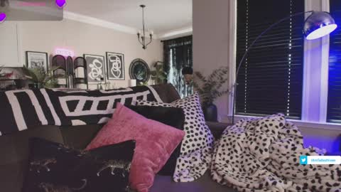 Tatted Queen online show from March 31, 2026, 6:52 pm