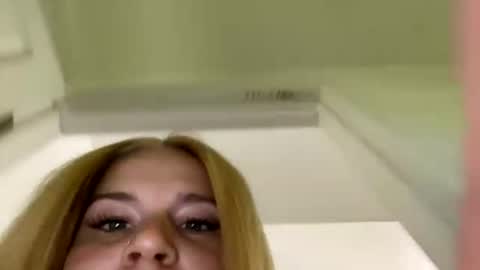 Tattedlilmama online show from July 8, 2026, 3:27 pm