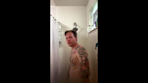 Snapshot of tattedupboyfun chatting on June 3, 2026, 3:06 pm tattedupboyfun online show from June 3, 2026, 3:06 pm