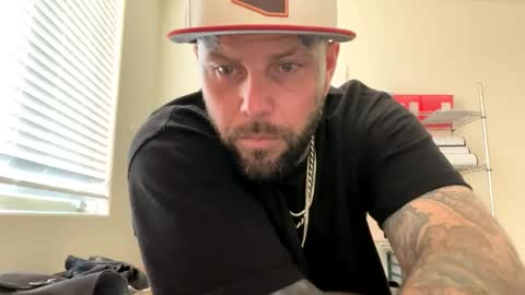 Snapshot of tattoo23inky chatting on April 13, 2026, 5:40 pm inky online show from April 13, 2026, 5:40 pm
