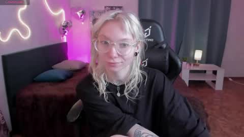 Snapshot of tattoo_artbaby chatting on April 30, 2026, 1:45 am tattoo_artbaby online show from April 30, 2026, 1:45 am