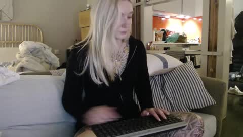 tattoobbgirl online show from March 4, 2025, 10:49 pm