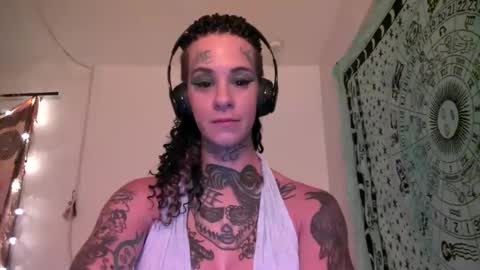 Snapshot of tattooed_natalia chatting on December 3, 2024, 10:06 am Natalia 3 online show from December 3, 2024, 10:06 am
