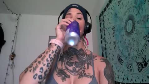 Snapshot of tattooed_natalia chatting on January 7, 2025, 9:50 am Natalia 3 online show from January 7, 2025, 9:50 am