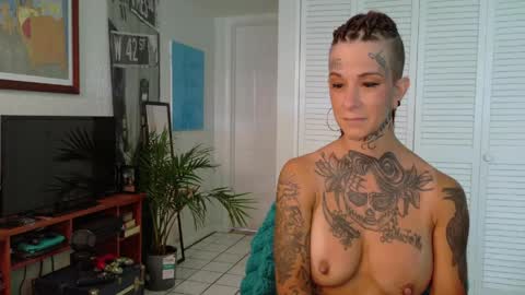 Natalia 3 online show from April 18, 2026, 7:58 pm